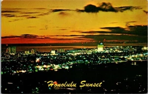 Postcard Honolulu Hawaii Sunset Cityscape - Picture 1 of 2