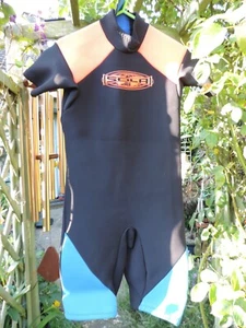 SMALL MENS TEENS SOLA Shortie Wetsuit - - Picture 1 of 2