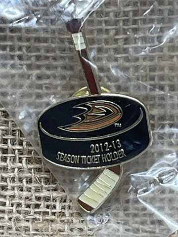 2012-2013 Anaheim Ducks Season Ticket Holder Pin Cover