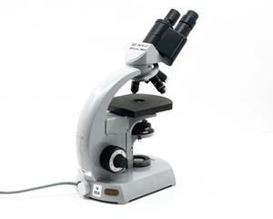Carl Zeiss 470916-9902/15 Binocular Microscope with Einbau-Trafo, 4 Zeiss Lenses - Picture 1 of 22