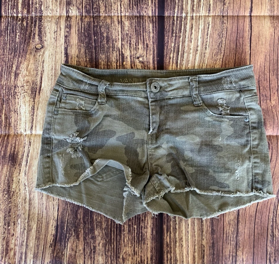 Vanilla Star Premium Women's Juniors Green Camo Distressed Denim Shorts Size: 3 - Image 1 of 4