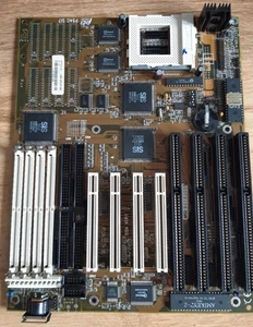 MSI P54C SI7 - Zdjęcie 1 z 4