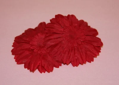 JUEGO DE CERCANÍAS Barbie vintage #916 flor 3 pétalos sombrero de seda rojo reproducción reproducción reproducción Foto 1 de 2