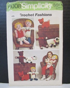 Simplicity Crochet Fashions Pattern 6008 Toys Boy Girl Doll Bear Tiger Lamb Vtg - Picture 1 of 14
