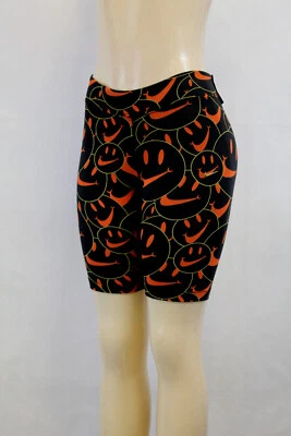 Nike WOMEN MID RISE ESSENTIALS BIKE SHORTS TIGHT FIT BLACK/MULTICOLOR DQ3544-010 - Image 1 of 4