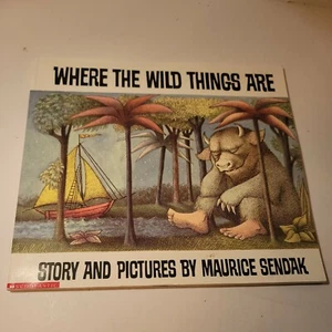 Vintage Where the Wild Things Are, Children's Paperback Book by Maurice Sendak - Picture 1 of 5