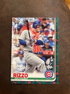Anthony Rizzo 2019 Topps Holiday HW26 Scarf Image Variation SP Chicago Cubs - Picture 1 of 2