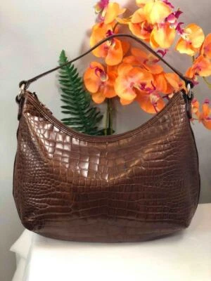 Bolsa de ombro OSCAR DE LA RENT couro marrom crocodilo em relevo - Imagem 1 de 4