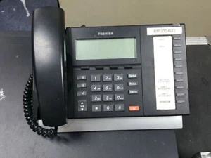 Lot of 2x Toshiba Digital Business Phones DP5022-SDM w/ Handsets & Stands  - Picture 1 of 5