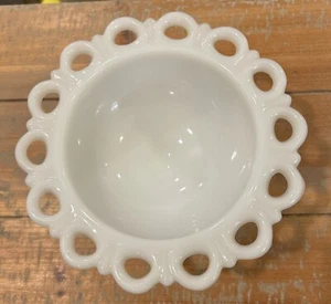 Vintage Anchor Hocking LACE EDGE Milk Glass Compote Pedestal Candy Dish 7" BOWL - Picture 1 of 11