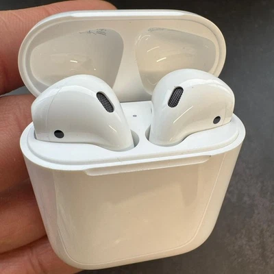 Airpods 2nd Generation with Wireless Charging Case - MV7N2AM/A - Image 1 of 4