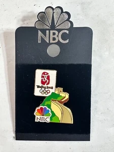 2008 Beijing China Olympics Great Wall of China NBC Peacock Logo Pin by Aminco - Picture 1 of 3