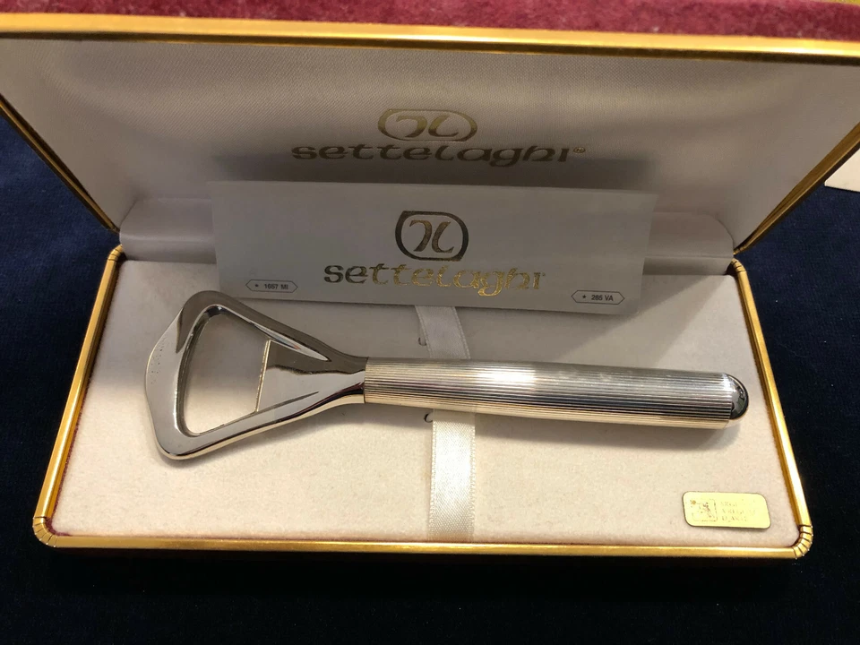 Apribottiglie Levacapsule in argento - marca Settelaghi - mai utilizzato (nuovo) - Immagine 1 di 1