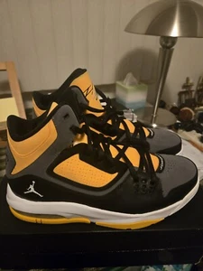 Jordan Flight 23 RST 512234-035 Lakers Size 10 BNIB - Picture 1 of 8