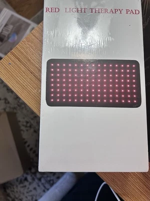 Red Light  LED Therapy Pad/Belt  40x20 cm New in Box - Image 1 of 4