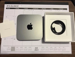 Apple Mac Mini (M1, 2020) 3,2 GHz 8 Go RAM 256 Go SSD Argent A2348 - Photo 1/10