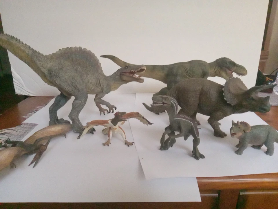 Lote de 7 figuras de juguete de dinosaurios papo. Excelente estado ver fotos Foto 1 de 4