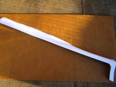 OEM 1991-1993 4 puertas Dodge Shadow pasajero derecho faldón lateral basculante blanco brillante Foto 1 de 4