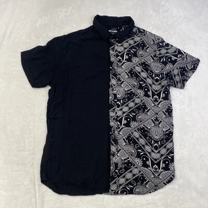 Hot Topic Short Sleeve Button Up Rayon Shirt Lightweight Black Bandana Split - Picture 1 of 7