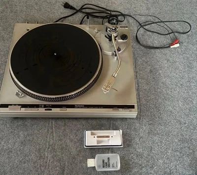 Technics SL-D33 Direct Drive Turntable + Audio-Technica AT6012a Cleaner - Image 1 of 4
