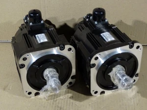Servomotor de CA Yaskawa SGMGV-13D3E6E 1,3 kW 400 V 1500 RPM con codificador absoluto - Imagen 1 de 9