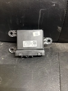 Jeep Wrangler 2022 unidad de módulo de control de puerta de enlace de red OEM 068536453AA caja #21 - Imagen 1 de 5