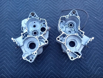 1994 Yamaha YZ 125 Crank Case. Good Condition. Right And Left Sides. - Image 1 of 4