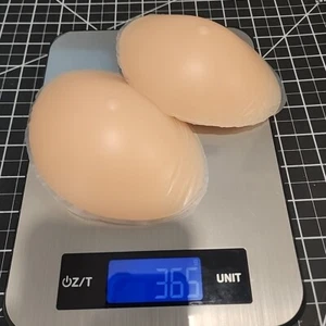 HiplayGirl SILICONE A CUP BREAST FORMS - Triangle MASTECTOMY ‐ 366 Gr White - Picture 1 of 7