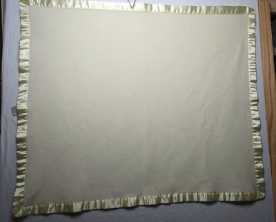 Manta bebé Babies R Us polar amarilla 36 x 44 pulgadas Foto 1 de 4