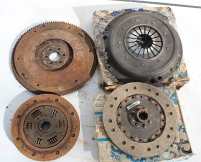 BMW Vintage OEM 2002 4 Piezas Embrague Lote Fichtel & Sachs Placa Y Nuevo de Lote Antiguo 1864309003 Foto 1 de 4