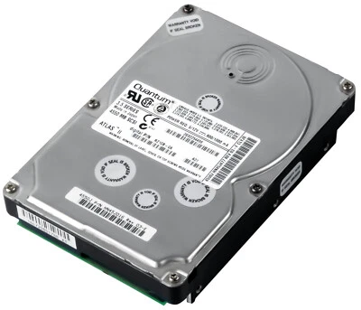 Hard Drive Quantum RZ1CB-CA 4.5GB SCSI 80-PIN 3.5'' HN45J477 - Image 1 of 3