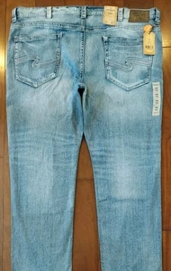 NUEVO CON ETIQUETAS $119 JEANS PLATEADOS EDDIE Relajado Recto Azul Claro Denim Talla 49x33 Etiqueta 48x32 - Imagen 1 de 13