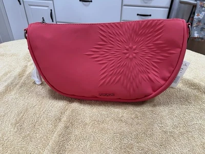 BOLSO ESTRELLA OVALADA DESIGUAL M NUEVO CON ETIQUETAS Foto 1 de 4