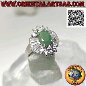 Anello in Argento 925‰ smeraldo naturale ovale incastonato contornato da zirconi - Foto 1 di 8