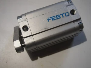 Vérin pneumatique FESTO ADVUL 40 50 P A - Picture 1 of 4