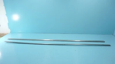 MERCEDES-BENZ W114 250C 280C CUPÉ, PANEL BASCULANTE CROMO MOLDURAS MOLDURAS PAR Foto 1 de 4