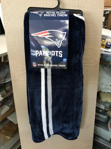 NEW ENGLAND PATRIOTS Royal Plush Raschel Throw Blanket 50x60 inch Cover