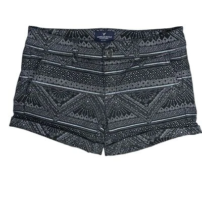 Pantalones Cortos American Eagle Elastizados Midi Blanco y Negro Estampado Talla 0 Foto 1 de 4