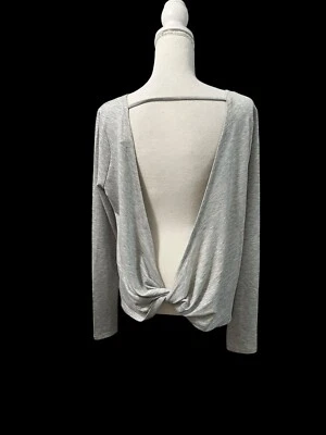 NWT Forever 21 Lightweight Marbled Gray Open Back Long Sleeve Top Dance Yoga Gym - Image 1 of 4