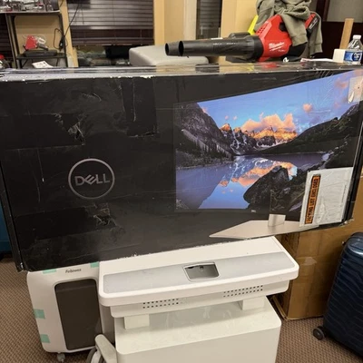 Dell UltraSharp U3425WE 34-In. UW-QHD Curved LED Monitor 120Hz (Black/Silver) - Image 1 of 4