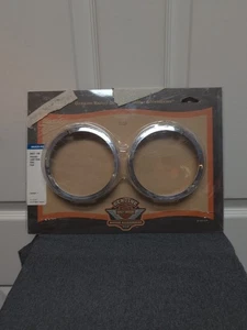 Harley-Davidson Gloss Shiny Chrome Passing Lamp Trim Rings 69622-998 (Pair) - Picture 1 of 7
