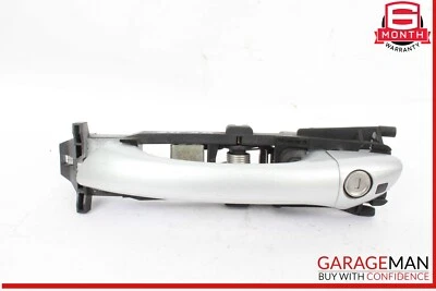 05-11 Manija de puerta exterior delantera izquierda gris fabricante de equipos originales Mercedes R171 SLK350 SLK250 Foto 1 de 4
