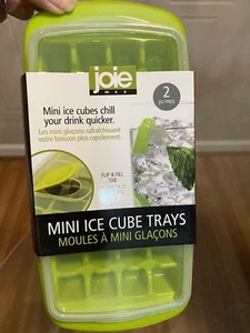 Joie MSC ~ Juego de dos ~ Mini bandejas para cubitos de hielo ~ Tapa a prueba de derrames mantiene frescos los cubitos de hielo - Imagen 1 de 6