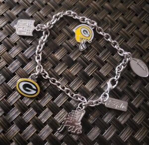 NFL GB GREEN BAY PACKERS TEAM LOGO CHARM BRACELET PACKAGE RARE ADULT SIZE