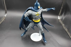 Batman DC Super Heroes Collection 13" PVC Figure 1995 Warner Bros Studio Store - Picture 1 of 4