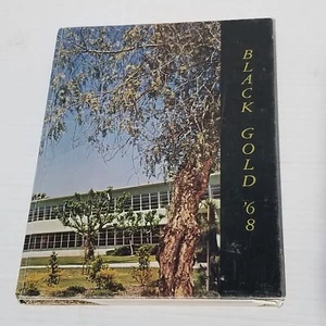 Taft College 1968 Yearbook Annual "Black Gold" TAFT, CALIFORNIA Vol 40 - Picture 1 of 21