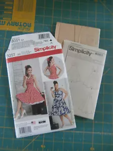 Simplicity 8051 sundress sz 10 thru 18 new, uncut - Picture 1 of 2