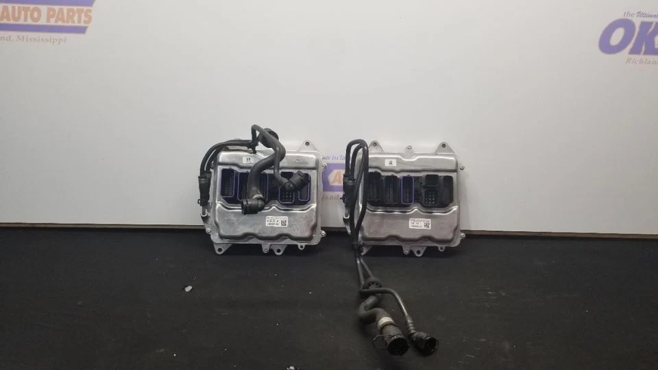 17 BMW 650I F06 4.4L TWIN TURBO TRACCIÓN TRASERA MÓDULO DE CONTROL MOTOR ECM CONJUNTO PAR Foto 1 de 4