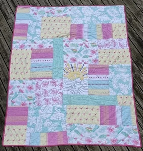 Pottery Barn Kids Isla Surf June 2016 Twin Quilt Pink Aqua Hawaiian Tropical PBK - Picture 1 of 11