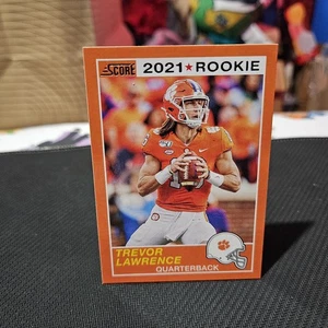 Trevor Lawrence 2021 Chronicles Score Draft Picks Football Base Rookie Card #58 - Picture 1 of 2